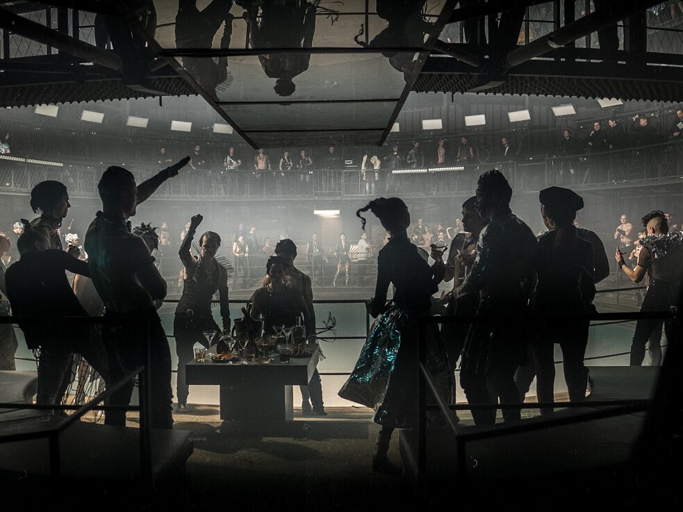 Stillframe from the Netflix original series "Tribes of Europa" 1