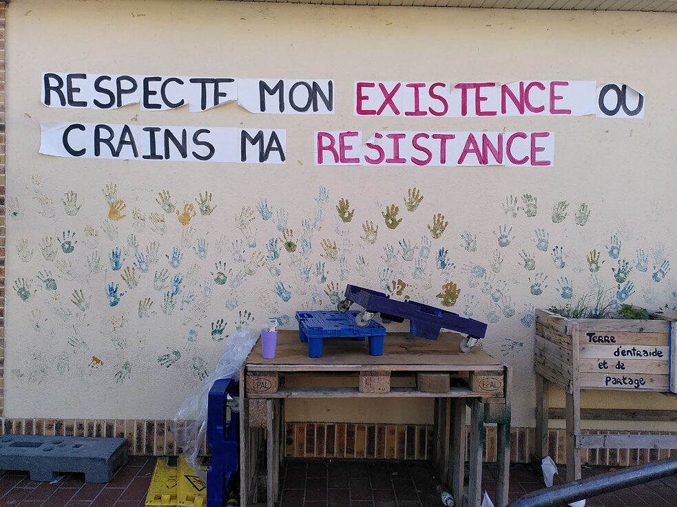 Après M - Street art