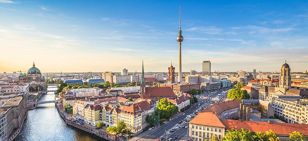 Let's Explore Modern Germany