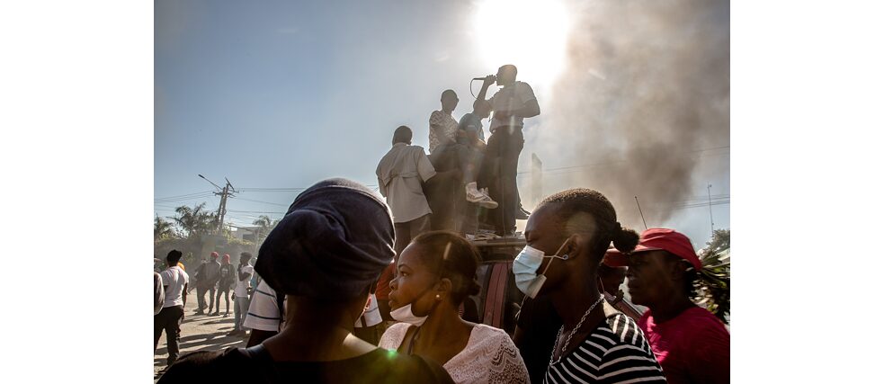 Die Gewerkschaften fordern eine Festsetzung des Mindestlohns auf 1.500 Gourden (15 Dollar). Sie wollen drei Tage lang protestieren. Port au Prince Haiti am 23. Februar 2022.