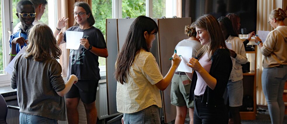 Kennenlernspiele Goslar Schüler*innen lernen sich kennen, indem sie spielen