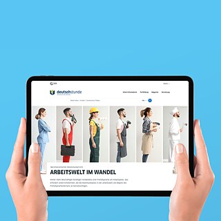 Mockup mit Tablet und aufgerufener Deutschstunde-Seite
