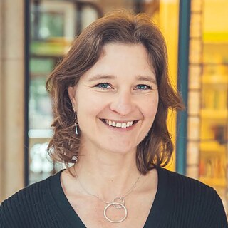 Nicole Hawner, coordination des cours d'allemand