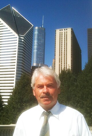 Werner Ott in front of Chicago's skyline