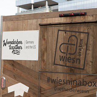 "Wiesninabox" during Wunderbar Together