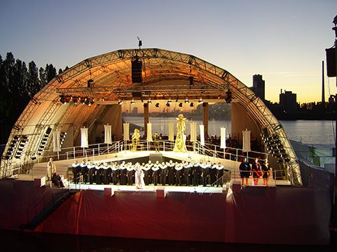 Theater Bremen, waterfront stage