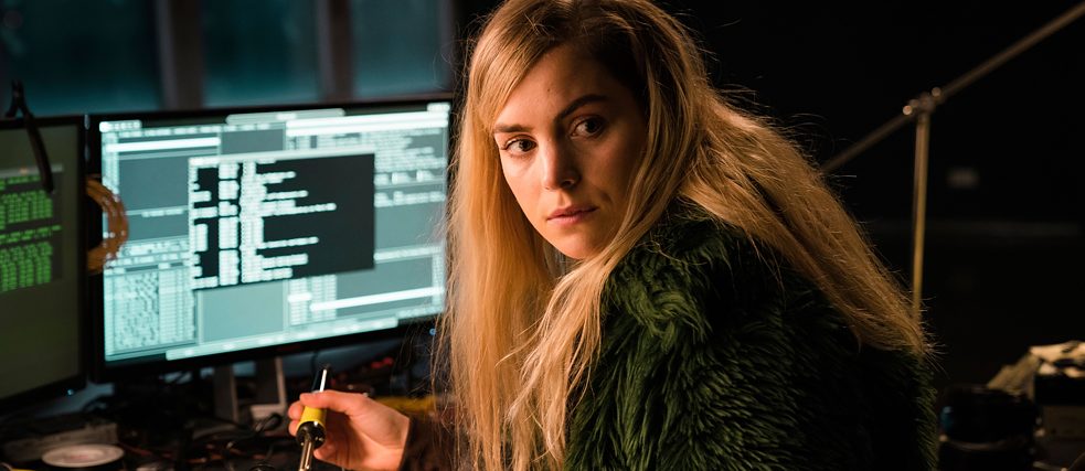 Still from You Are wanted – Season 2, Episode 2: Hacker at work: Angel (Hannah Hoekstra) helps Lukas