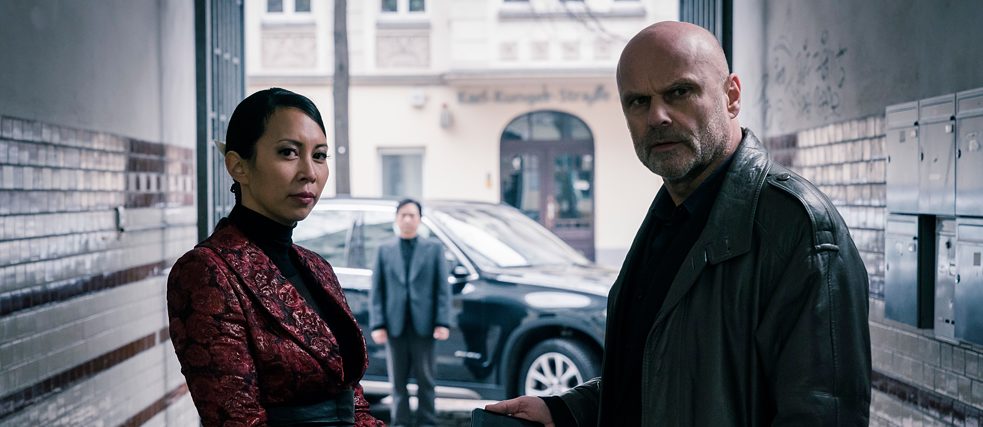 Still from You Are Wanted - Season 2, Episode 4: A question of trust: who works with whom?