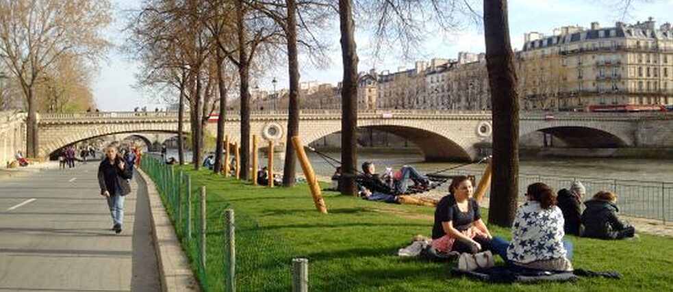 Promenade in Paris Vorher fuhren hier Autos, jetzt tummeln wir (Wahl-) Pariser uns hier sitzend, radelnd und joggend