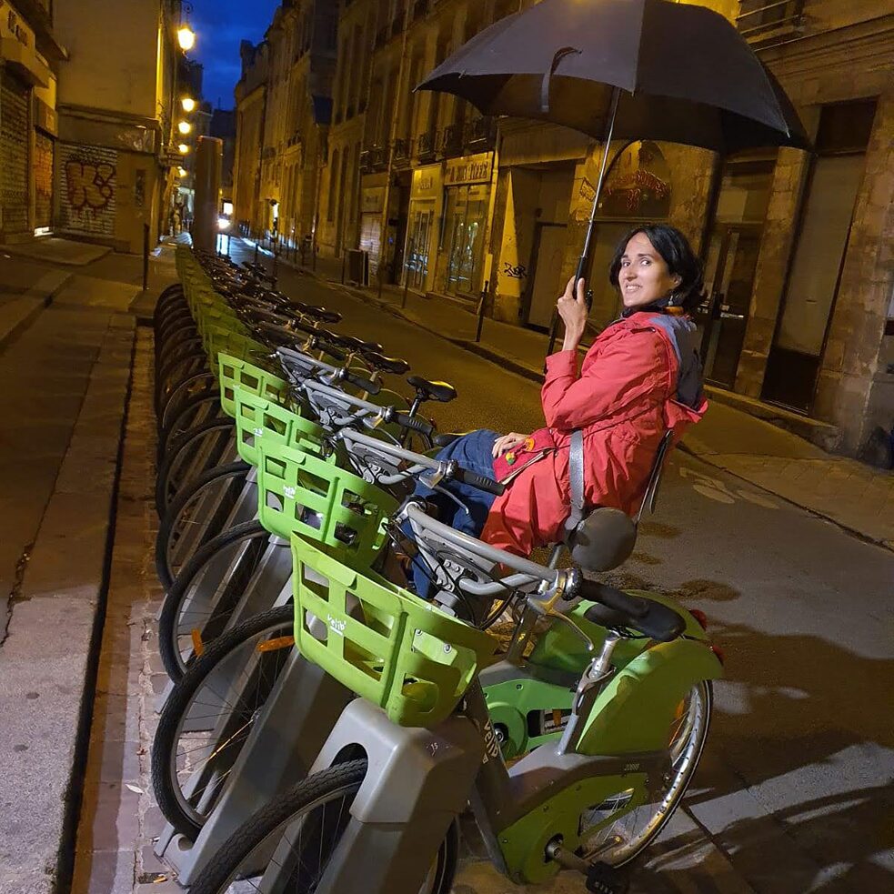 Kann ich den Weg zur Arbeit auch über Fahrrad hinlegen? Santa auf einem Vélib