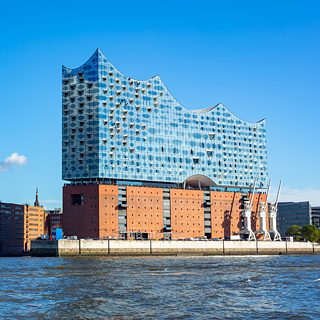 Hamburg'daki Elbphilharmonie'nin dış görünümü.