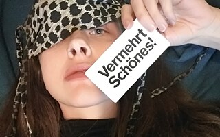 Básnířka Bernadeta Babáková: „Se slovem rouška se rýmují snad jen medvědí ouška.“